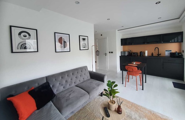 Stunning 1King bed cabin in Grays