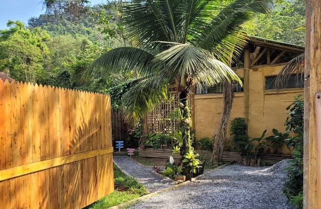 Casa da Cachoeira 2, em Paraty, Somos pet Friendly