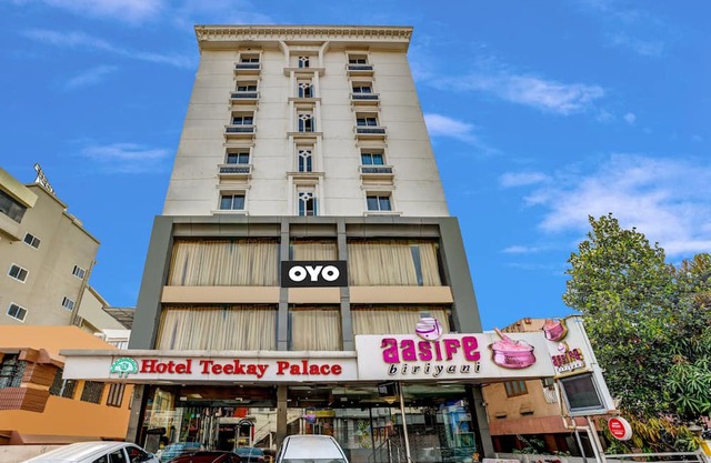 Collection O Thampanoor Teekay Palace