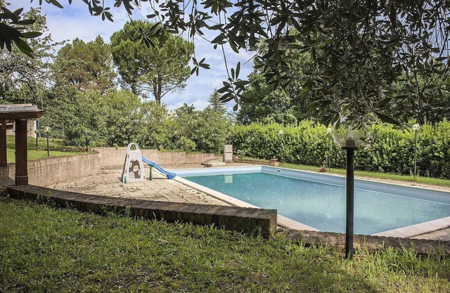 La Colombara - Offagna, wonderful villa with private swimming pool