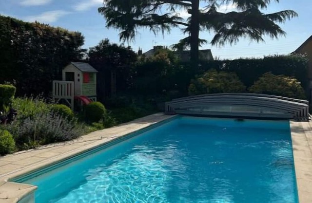 Charmante Guest House Avec Piscine Chauffée