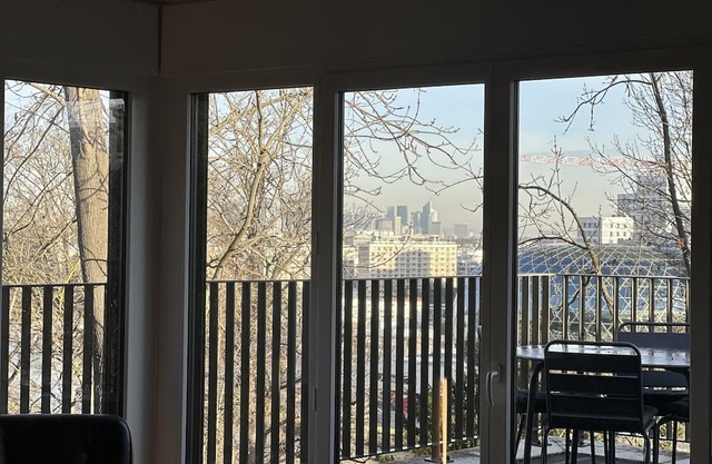 Luxury apartment with TERRACE and view of Paris EIFFEL TOWER, calm and greenery