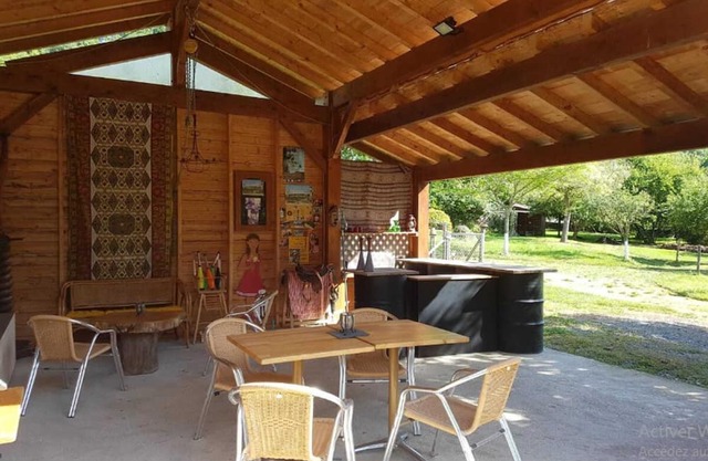 Homerez - Beautiful bungalow for 4 ppl. with terrace at Sédeilhac