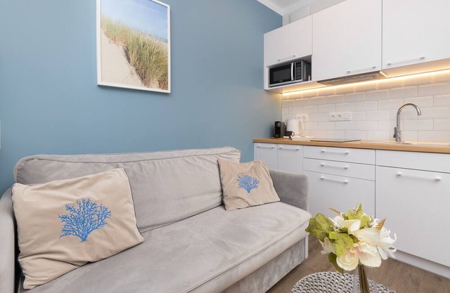 Śląska 12 | Bright Blue Studio in Gdańsk | Desk for Remote Work | 4 People | Gym