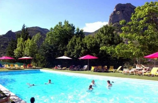 Camping 4 étoiles - Piscine - eeeaed