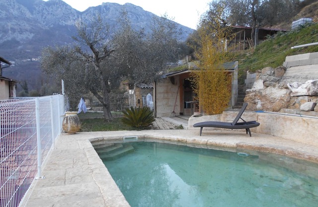 Appartement Dans Maison de Campagne,aux Porte du Mercantour et 45mn des Plages