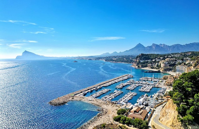 Apartment 'Altea Dorada' with Sea View, Wi-Fi and Air Conditioning