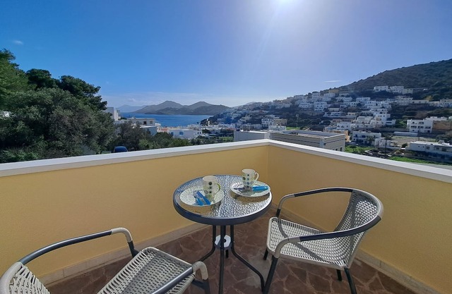 ENDLESS VIEWS PANTELI LEROS