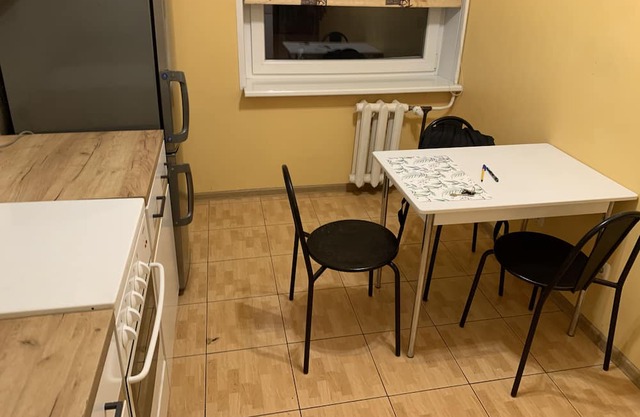 5-Person Bliss: Stylish Getaway