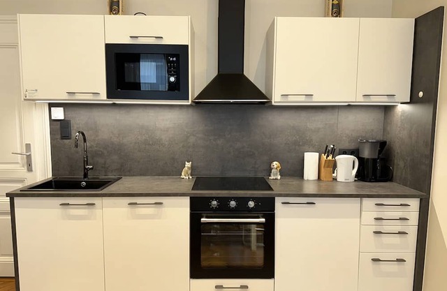 Studio Apartment 'Design Europa Apartment' with Wi-Fi and Air Conditioning