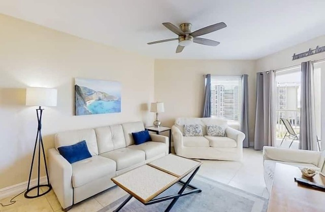 2 Bedroom 825086 by Houzlet