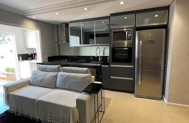 Lindo Apartamento, Região Central, rua Reta mar e Jacuzzi Privativa!