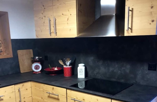 Homerez - Beautiful chalet for 6 ppl. with garden and terrace at Mont-Noble