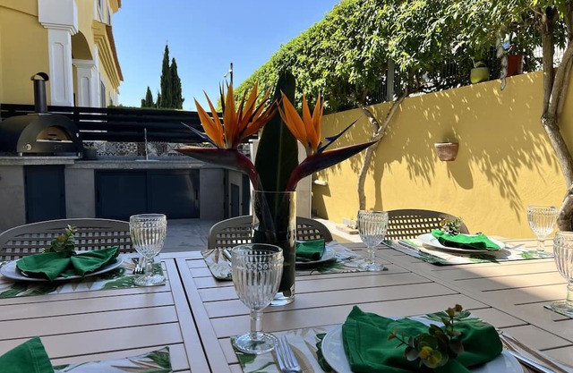 Villa 'Lux Tavira Holiday Home' with Shared Pool, Wi-Fi and Air Conditioning