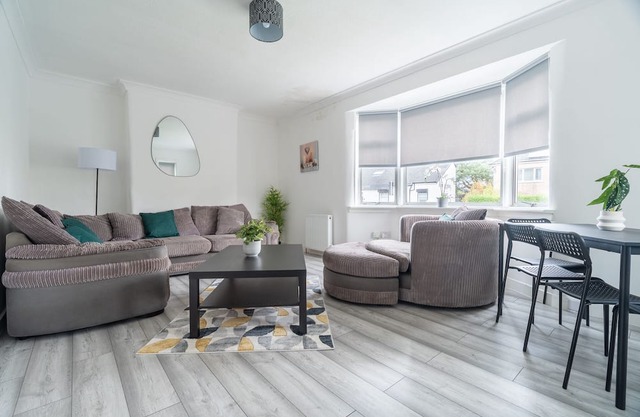 Snug Modern Home in Eastern Glasgow