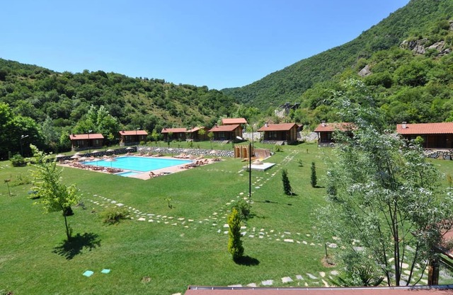 Tranquil Bungalow w Pool and Garden in Nature