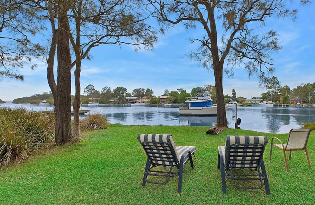 Dawn To Dusk River Retreat