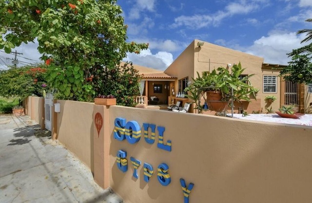 Large Studio in an upscale neighborhood is sure to please you during your stay!