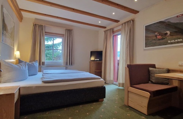 Komfortzimmer 2 - Gasthaus Pension Bergheim