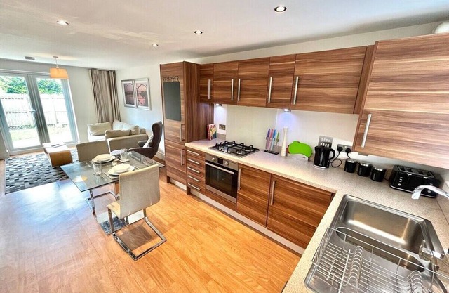 2 bedroom home in Stockton