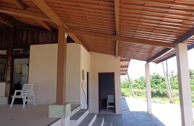 Casa em Monte Gordo com 8.000 m² - Acesso à Internet e Aceitamos Animais