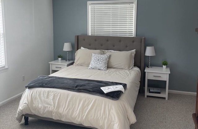 Quiet Modern Apartment