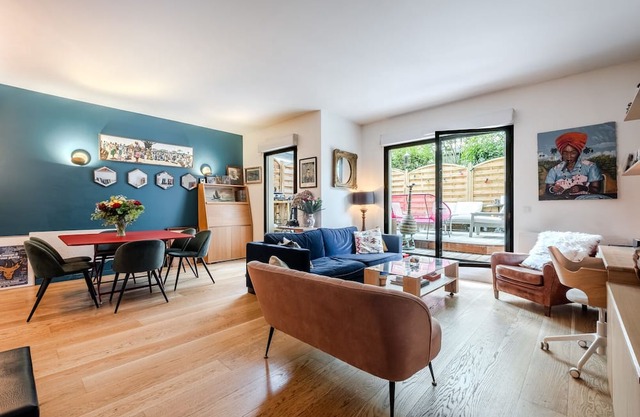 Tranquility Terrace, by Veeve