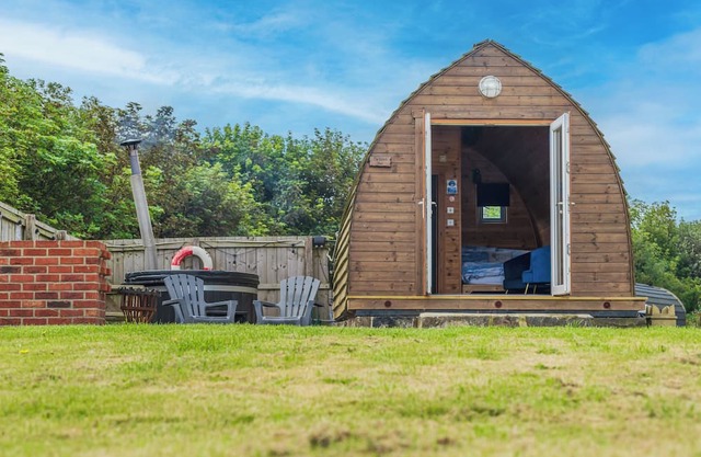 A quirky pod with one double and shower room.