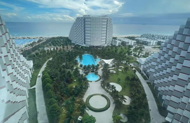 Empyran AirPort cam ranh resort