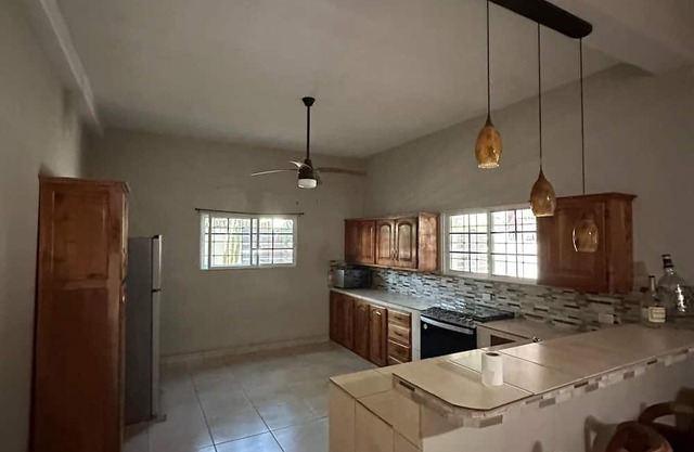 Tranquil 2-bedroom villa in Tela with AC