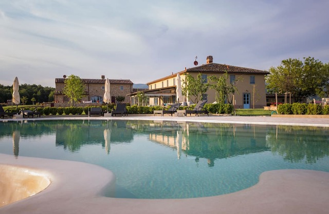 Estate with pool and vineyard in the Tuscan countryside, Mugello, near Florence