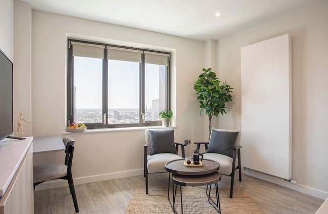 Comfy Studio Apt | Gym Access | StayCozy