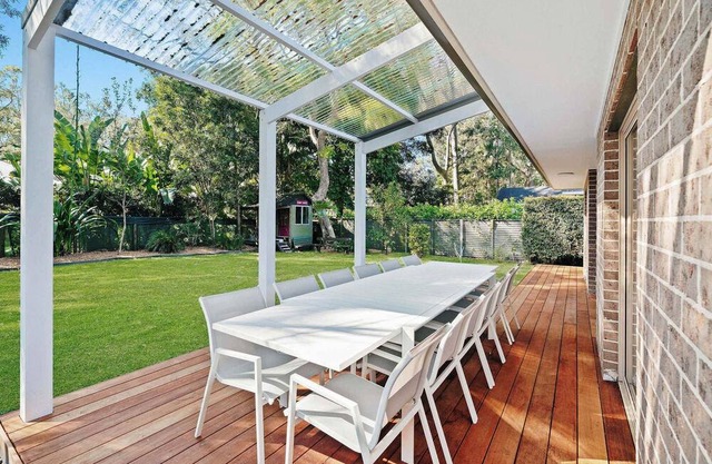 Gemburra By Coast Hosting