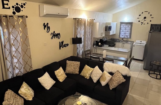 Luxury 2-Bedroom Retreat in Gated Community – Near Beaches & City Fun