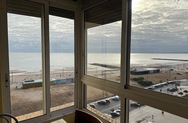 T2 with Pool in Front of the Beach