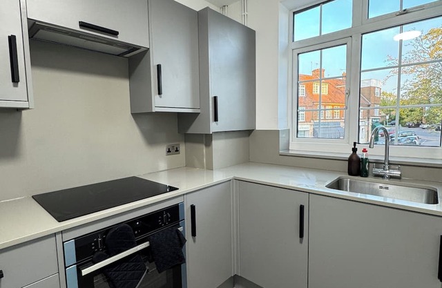 Cozy retreat for twonone-bedroom apartment nComfortable king bed