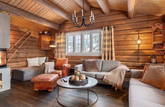 Fageråsen 636 - Jacuzzi, ski out, 8 pax