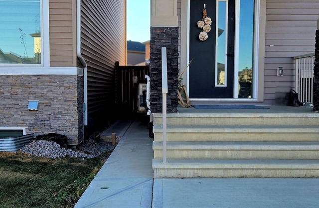 80's Hollywood Hideway/2BR pet-friendly