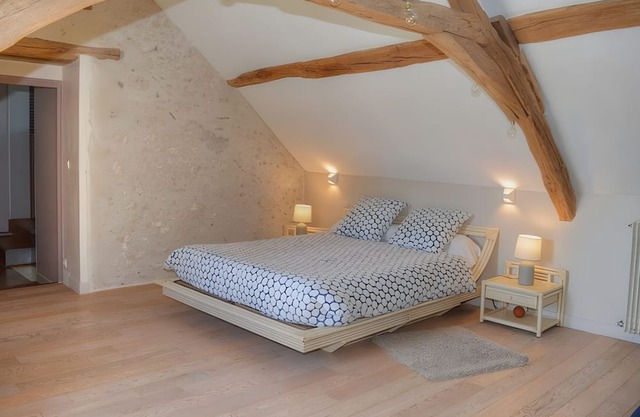 Guest Room “Suite Mésange” with Shared Pool, Terrace and Wi-Fi