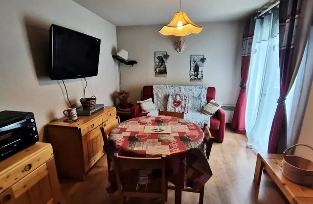 Comete Residence - T2 well exposed and well equipped for 6 people in Réallon