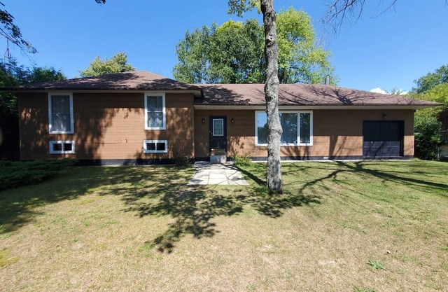 A piece of paradise located 3 minutes drive from Sauble Beach strip
