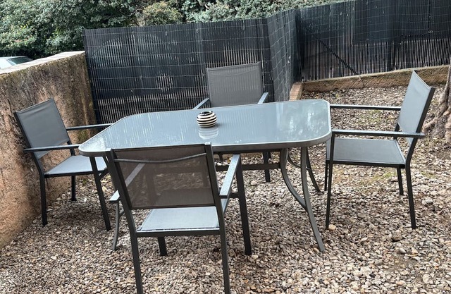 Cottage 'Appartement Cosy' with Private Terrace, Wi-Fi and Air Conditioning