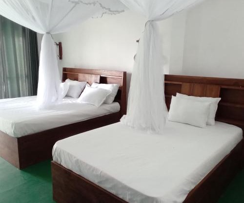 Winking holiday resort