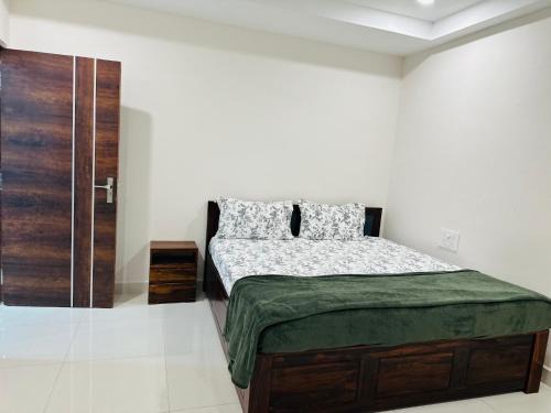 Luxury ModerN 2BHK US Consulate