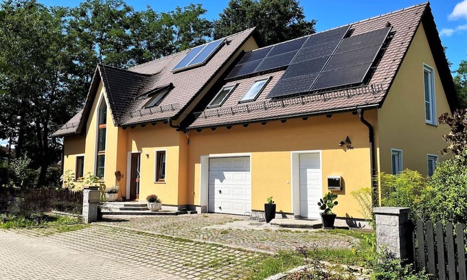 Hoyerswerda Apartment | Ferienwohnung Am Alten Damm