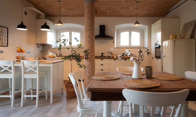 Carpineti Bed & Breakfast | Antica stalla e fienile ristrutturato immerso nella natura