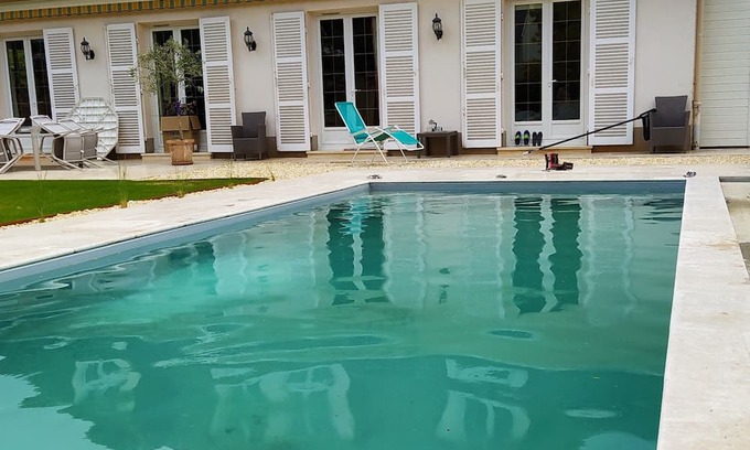 Maillets - Bellevue House | Chambre de Charme Piscine Chauffée Centre Parking Jardin