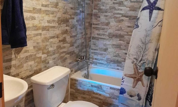 Puerto Montt House | Centrally located house in Puerto Montt, in the heart of downtown, safe and quiet place.