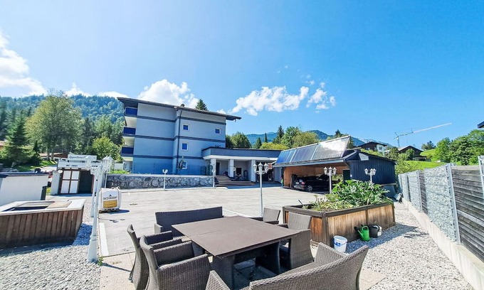 Steinberg am Rofan Apartment | Lovely apartment for 4 guests with WIFI, patio, pets allowed and parking