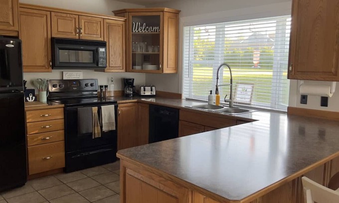 Saint John House | Douglas Lake Paradise